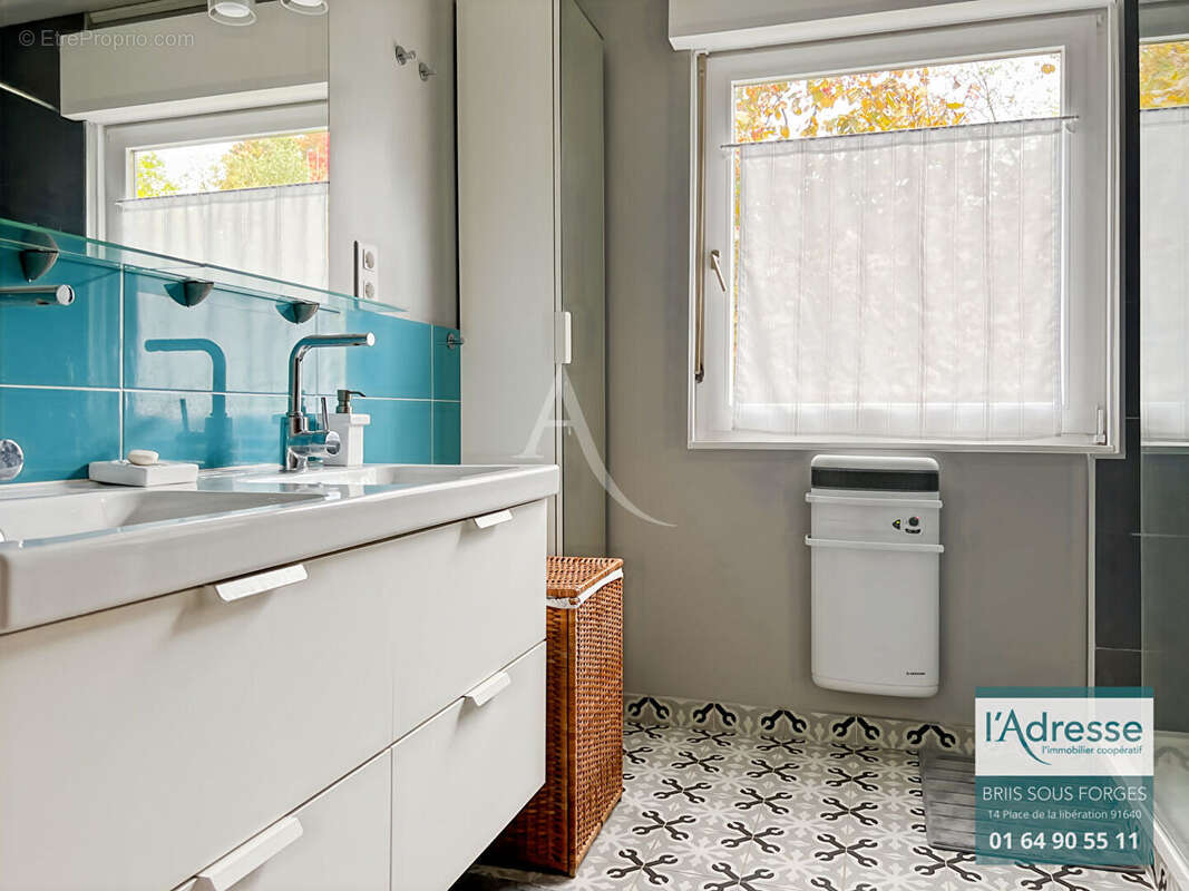 Maison à FONTENAY-LES-BRIIS