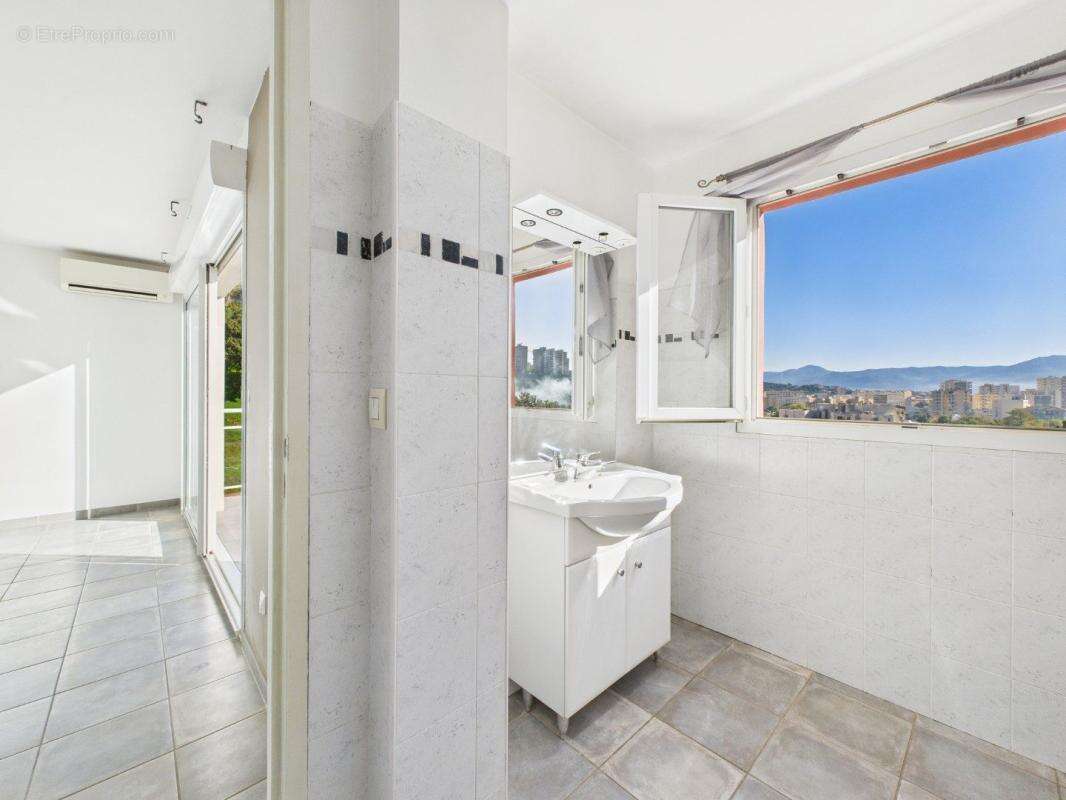 Appartement à AJACCIO