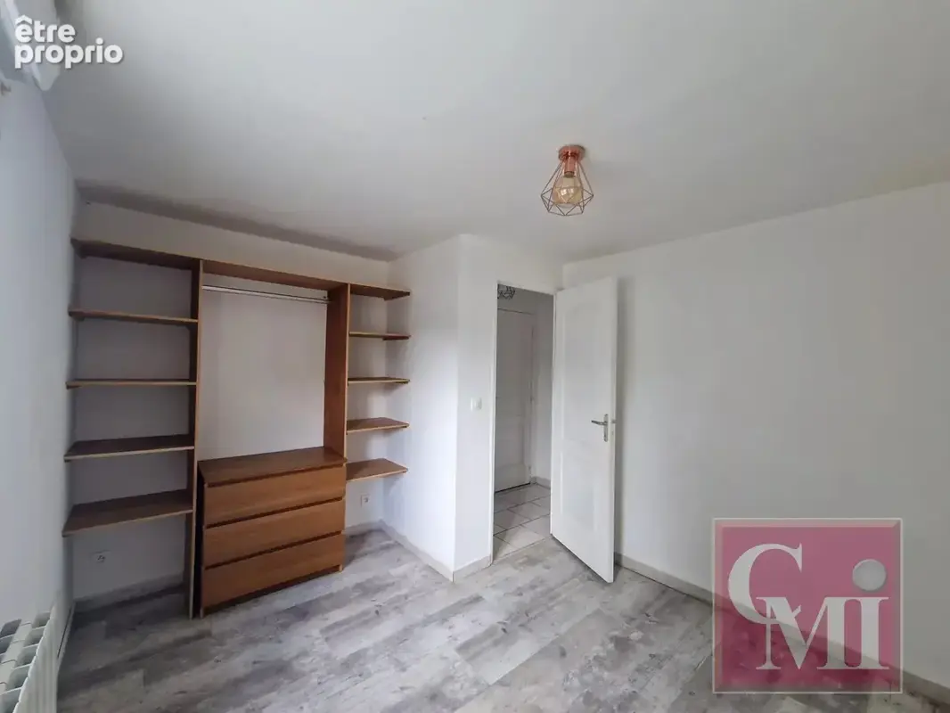 Appartement de plain-pied avec jardinet privatif ! - photo 5