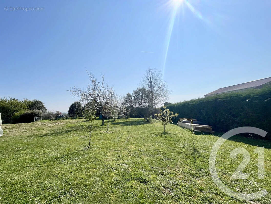 Maison 154 m² à L'isle-Jourdain  - photo 17