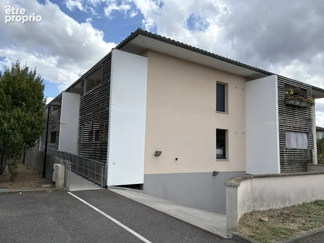 Appartement à LAUNAGUET