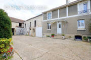 Maison à MEZIERES-SUR-SEINE