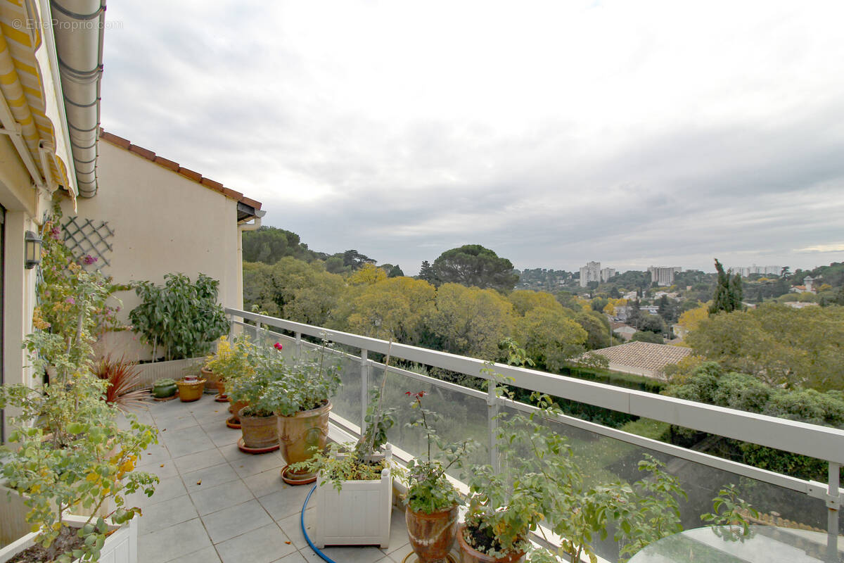 Appartement à NIMES