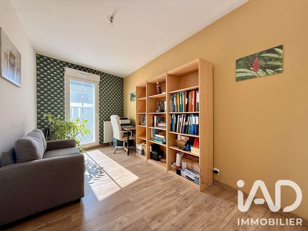 Appartement 64 m² à Villecresnes  - photo 7