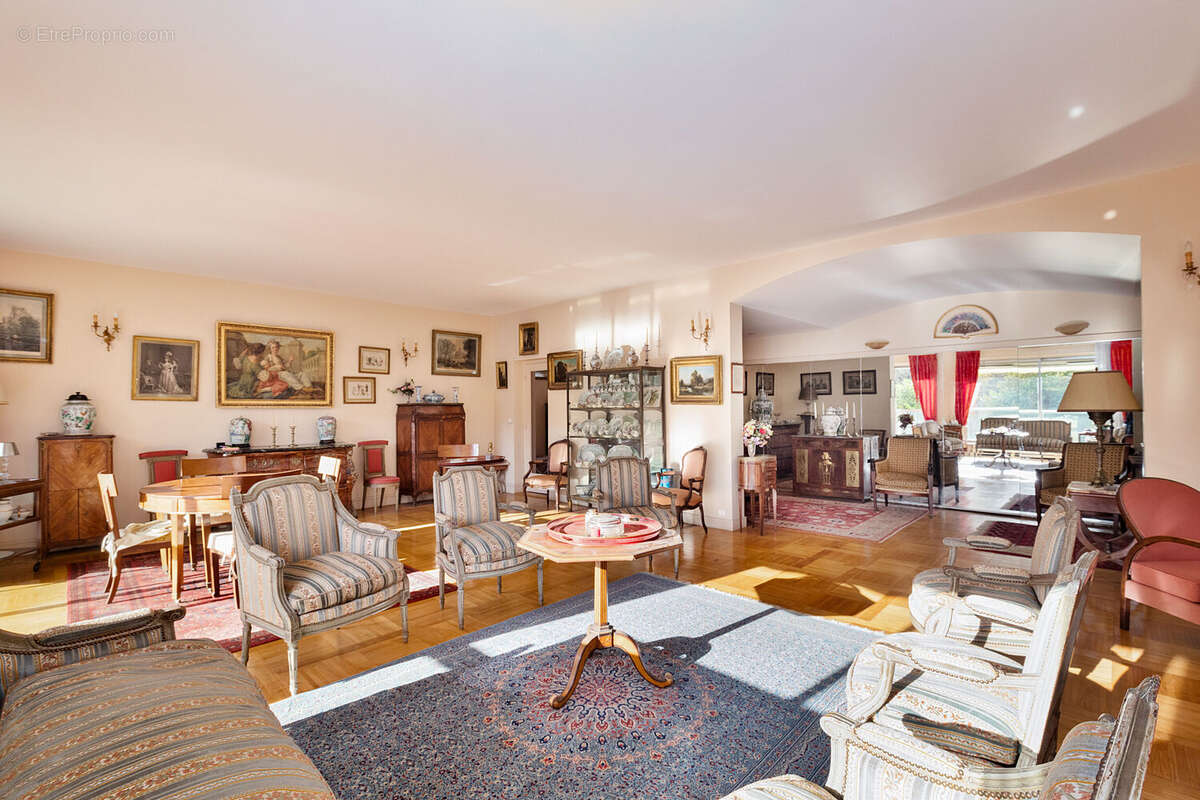 Photo 4 - Appartement à PARIS-16E