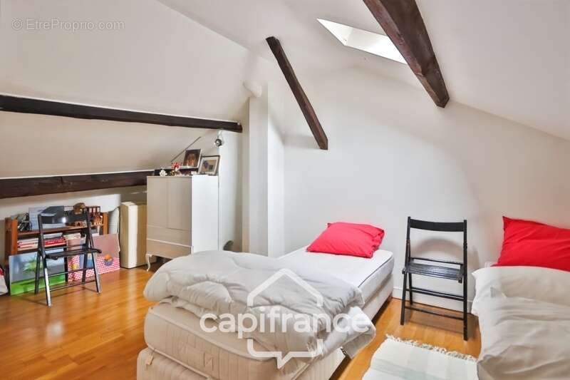 Appartement à PARIS-14E