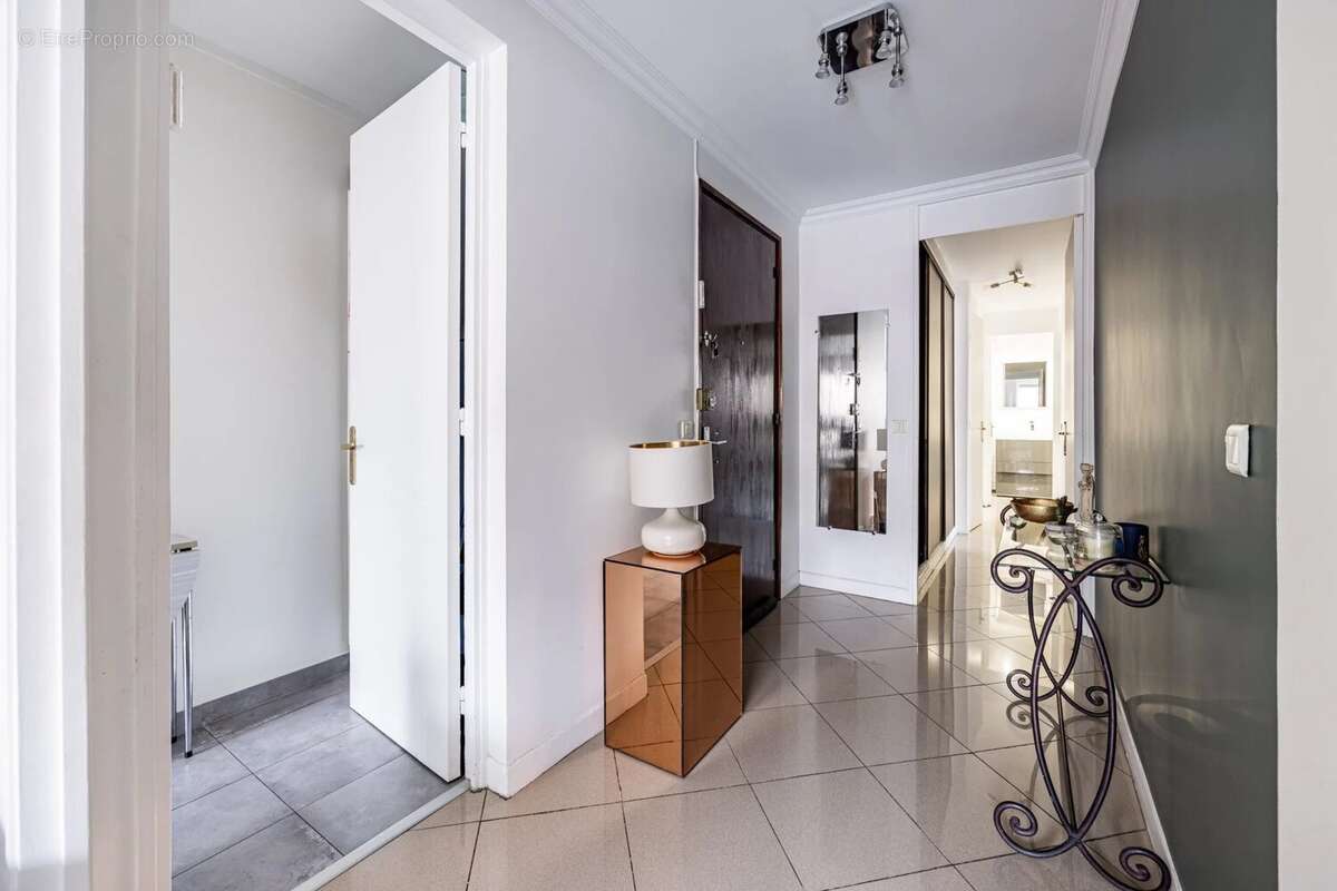 Appartement à PARIS-11E