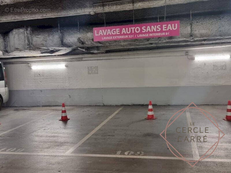 Parking à PARIS-10E