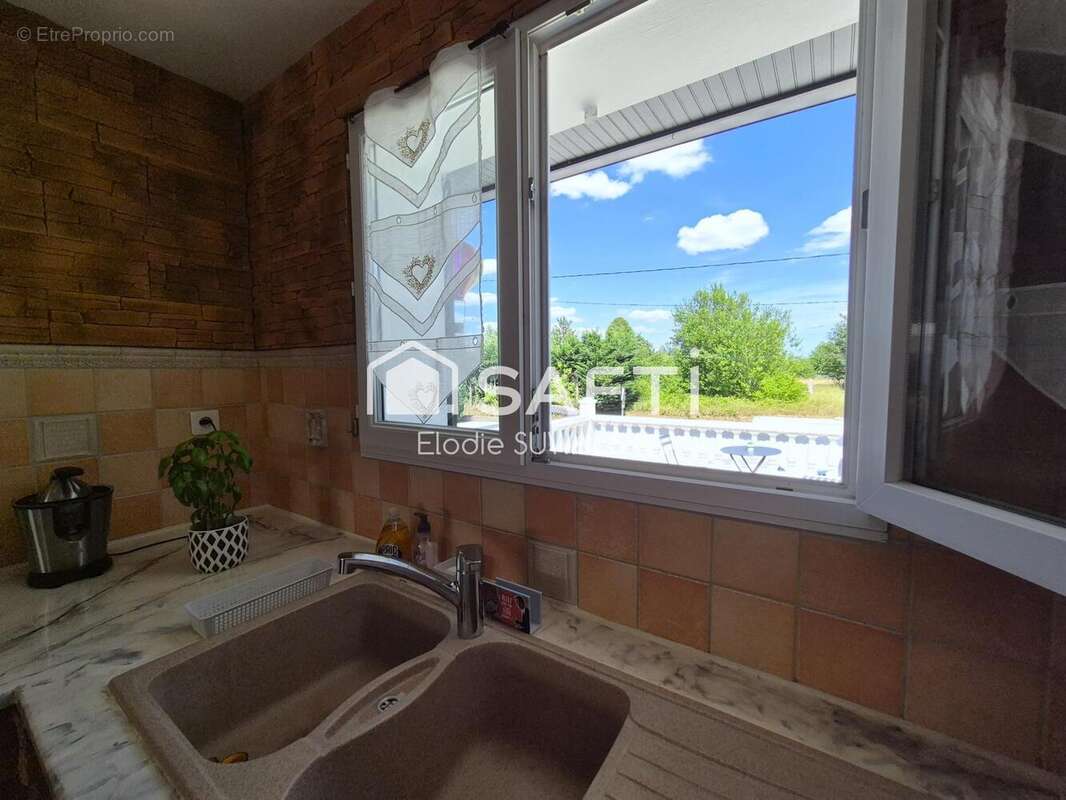 Maison 134 m² à Cambrai  - photo 9