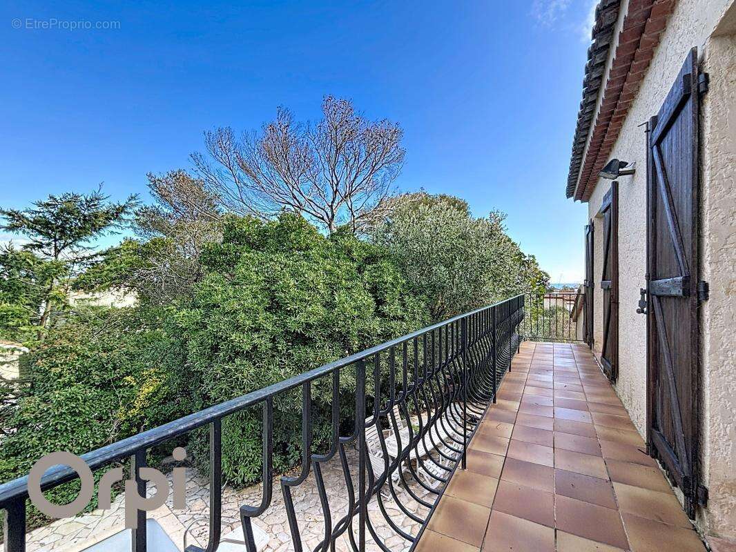 Maison à FREJUS