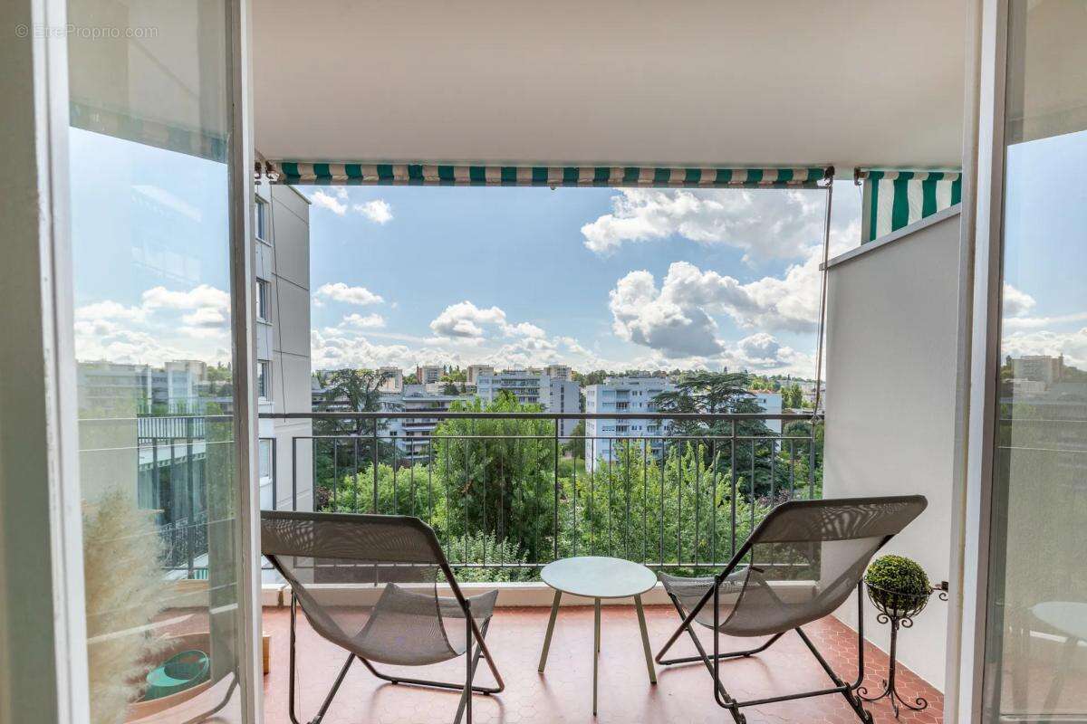 Appartement à SAINTE-FOY-LES-LYON