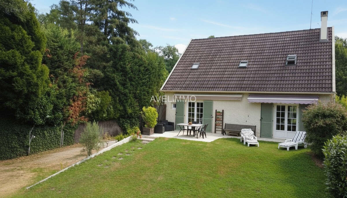 Maison à MONTFORT-L'AMAURY