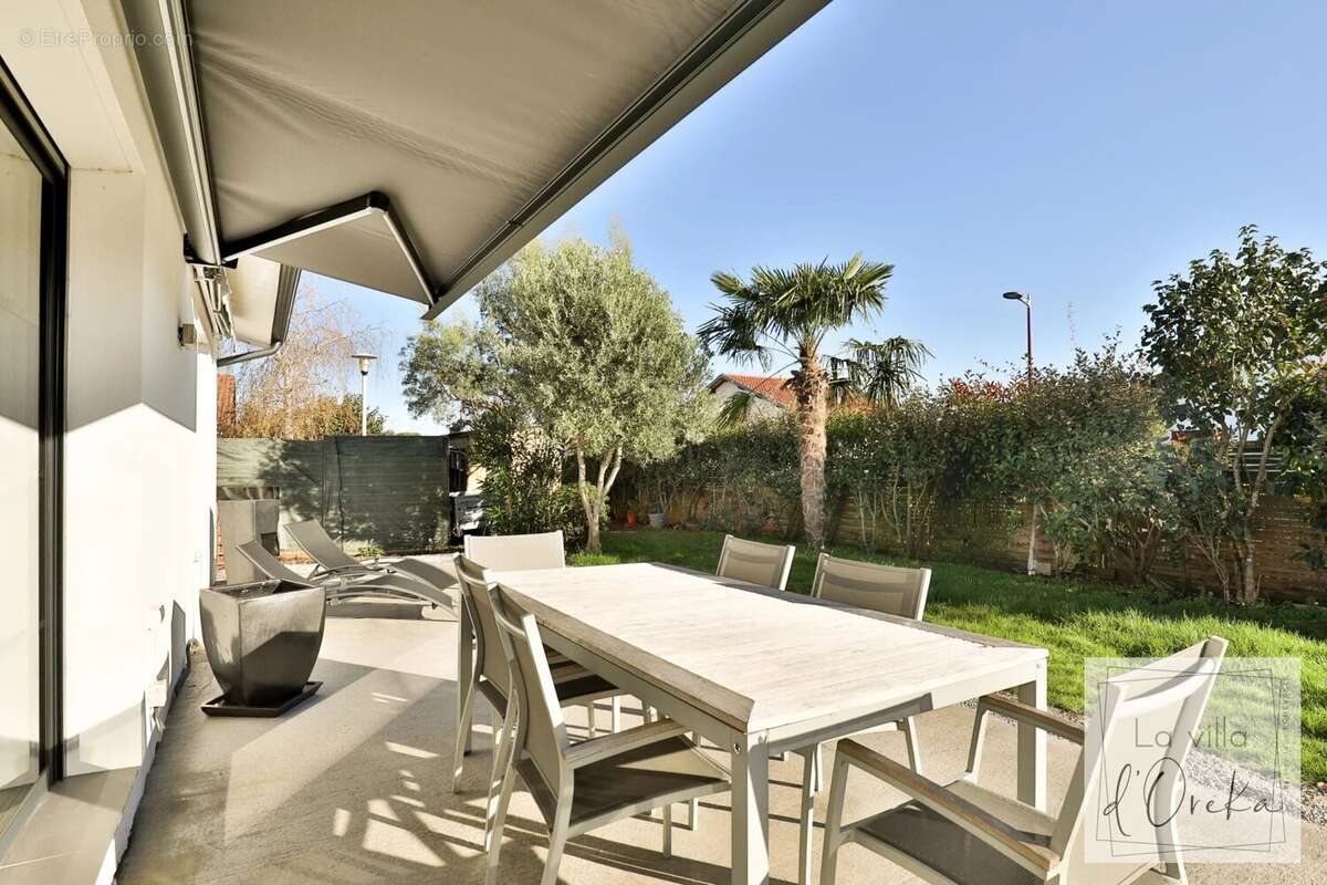 Maison à PARENTIS-EN-BORN