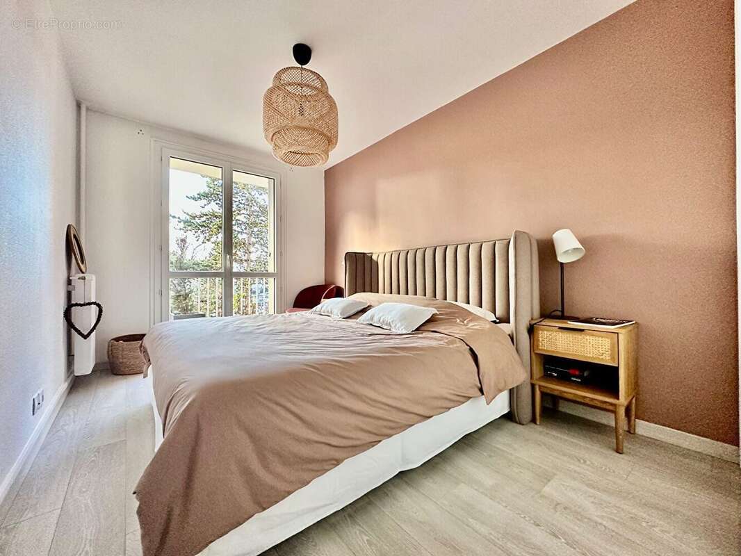 Appartement à FONTENAY-LE-FLEURY