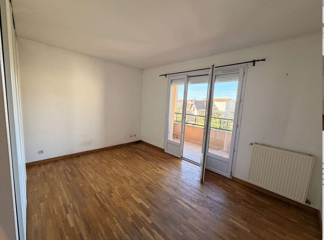 Appartement à SAVIGNY-SUR-ORGE