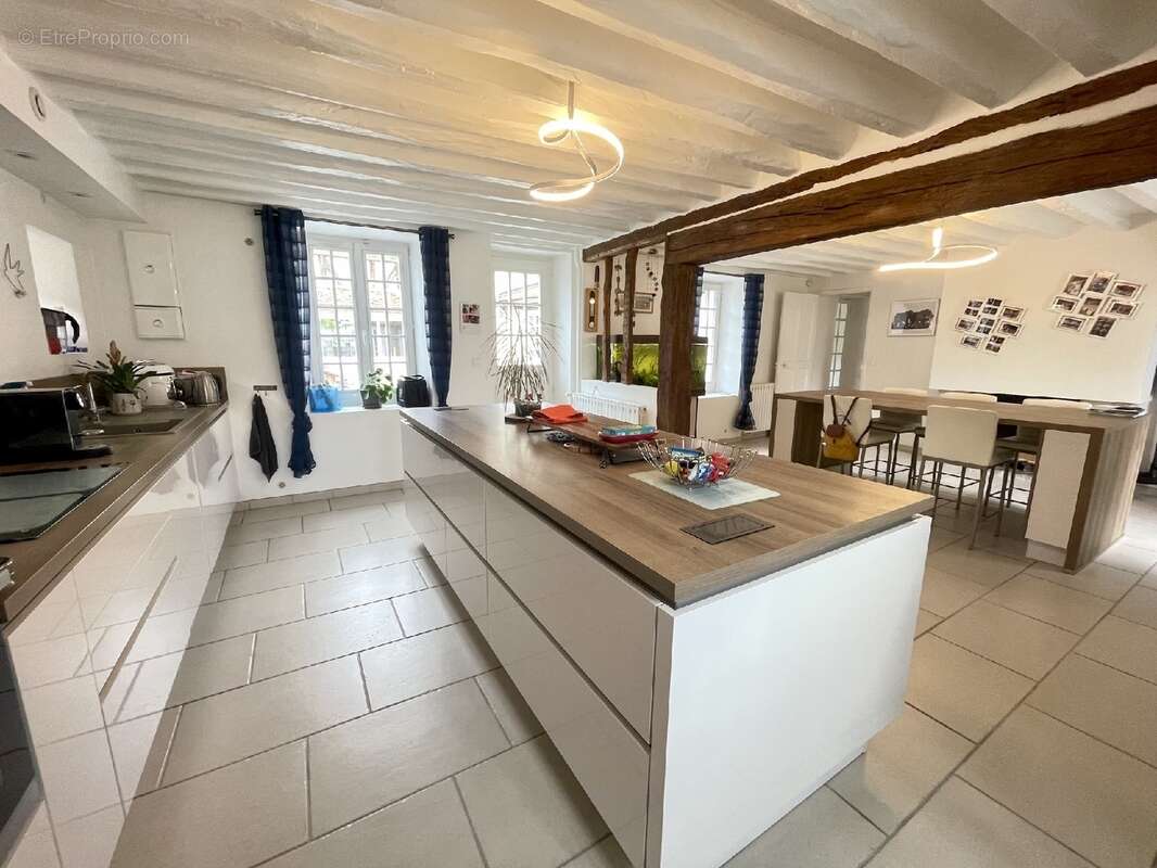 Maison à MOIGNY-SUR-ECOLE