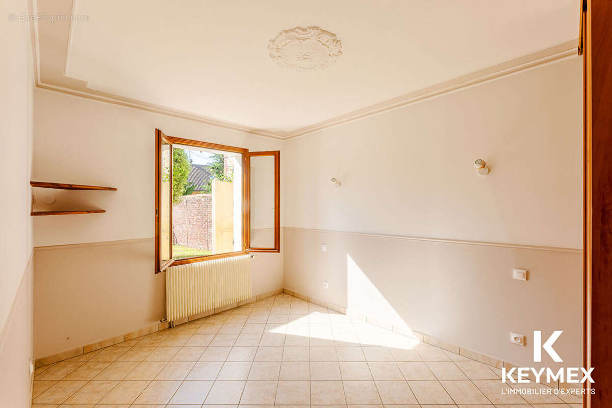 Maison à FREPILLON