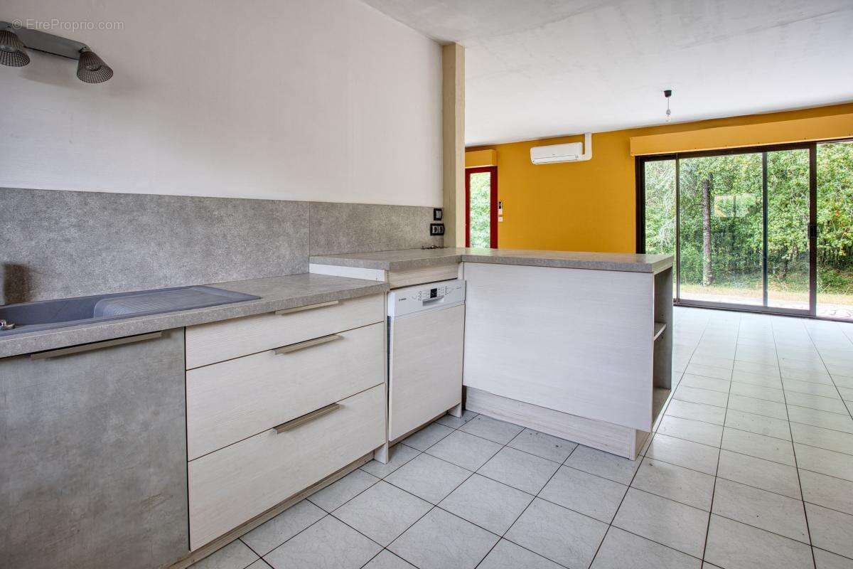 Maison 120 m² à Brantome  - photo 8
