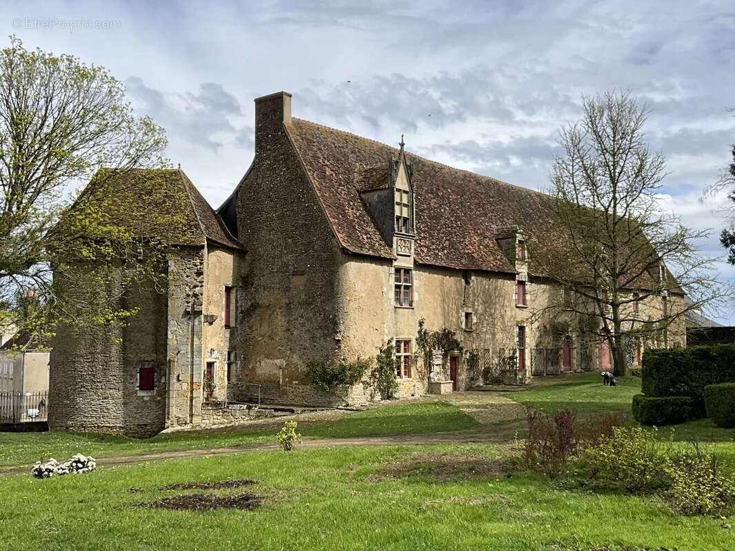 Maison à LA CHATRE