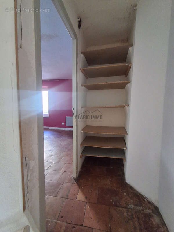 Maison à rénover avec terrasse et jardin - photo 15