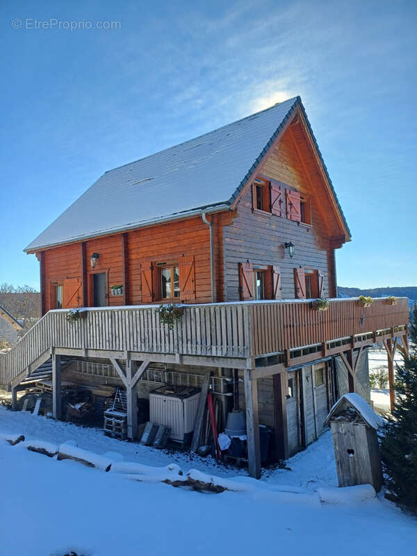 Maison à CHASTREIX