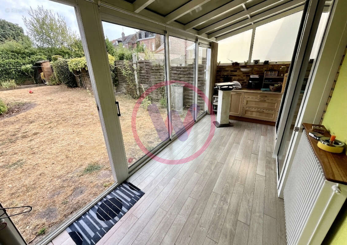 EXCLUSIVITE - ARRAS GARE - Maison de ville de 171m2 - 4 chambres et jardin - photo 5