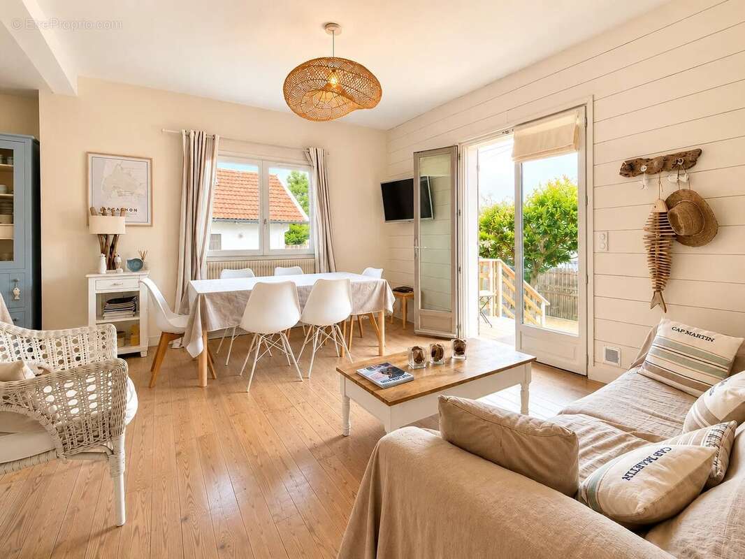 Charmante maison avec quatre chambres et un jardin intime à Arcachon, quartier des Abatilles. - photo 7