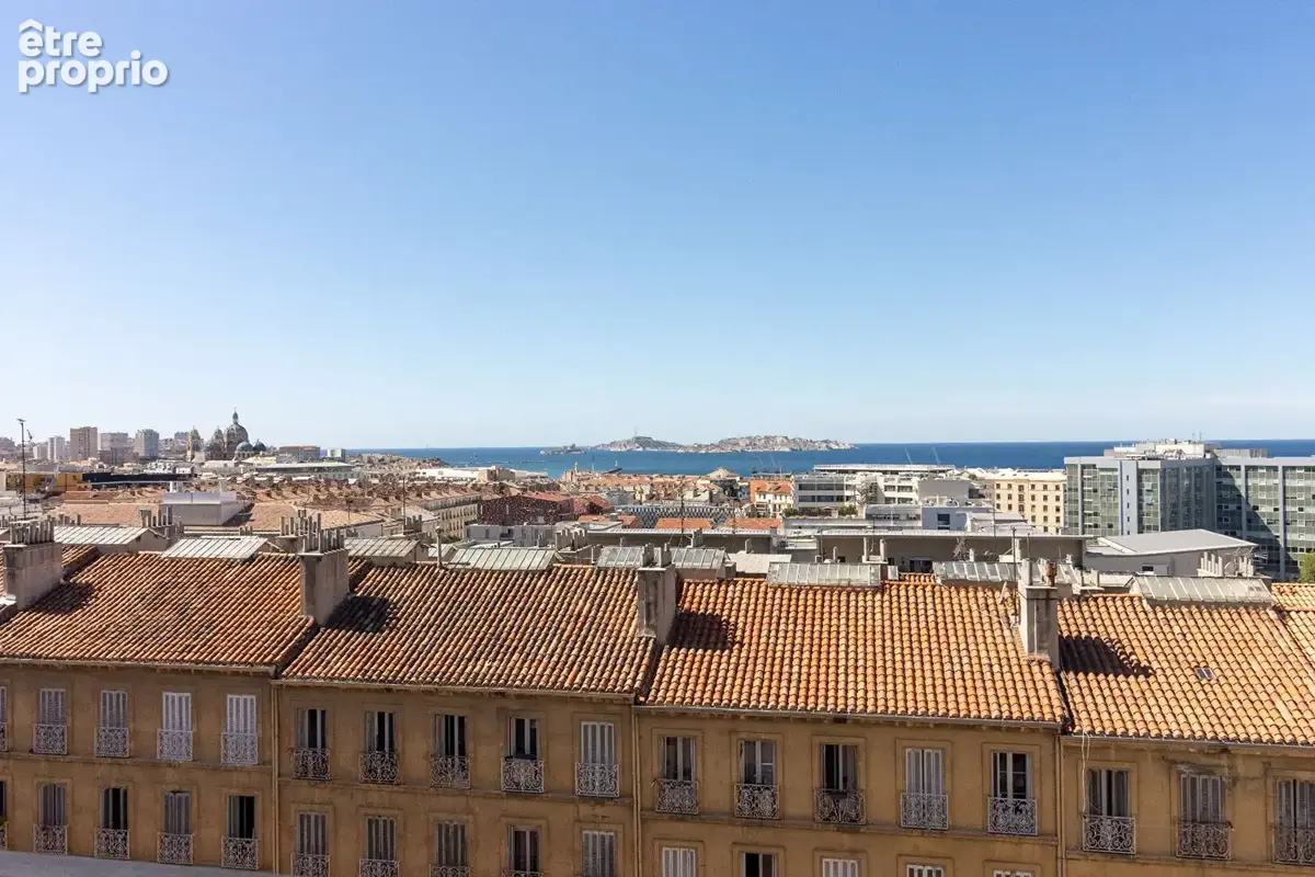 Très beau T3/4 traversant - Dernier étage avec vue dégagée et aperçu mer - photo 7
