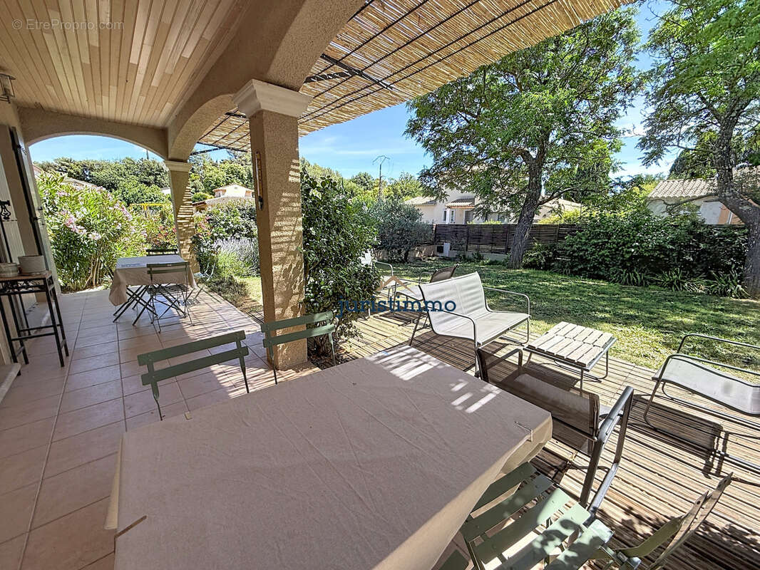 A 1,5 kms du centre ville-maison de plain-pied-3 chambres-piscine-520 m2 de terrain - photo 12