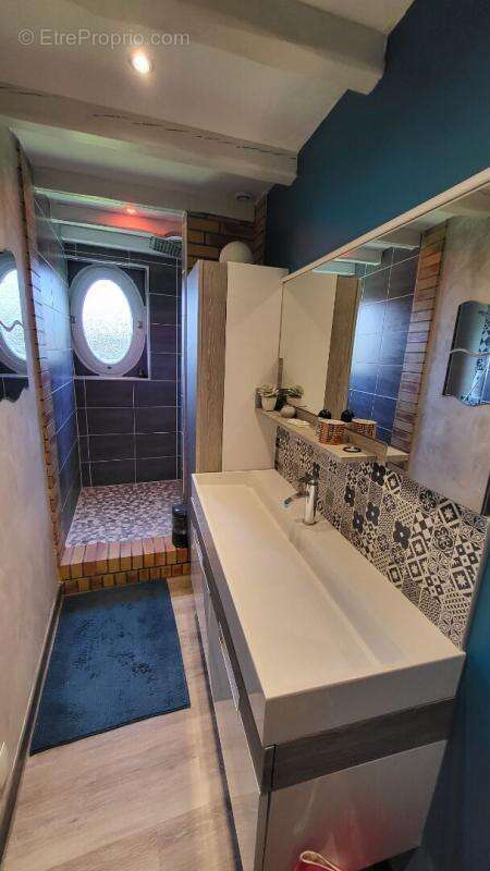 Maison à SAINT-QUENTIN