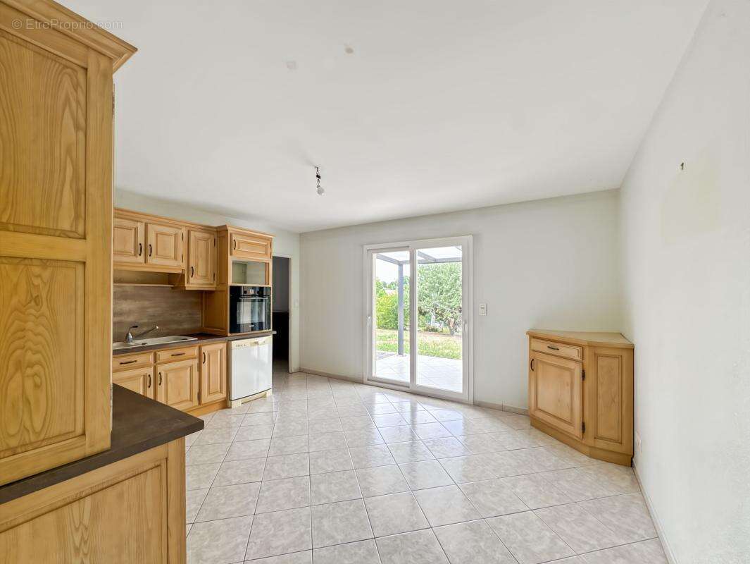 Coulounieix-Chamiers – Belle maison de plain-pied avec grand terrain - photo 4