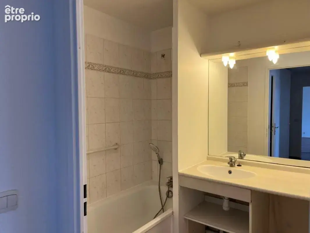 A vendre:  Charmant appartement de standing de 3 pièces 60m² à Saint-Denis - photo 7