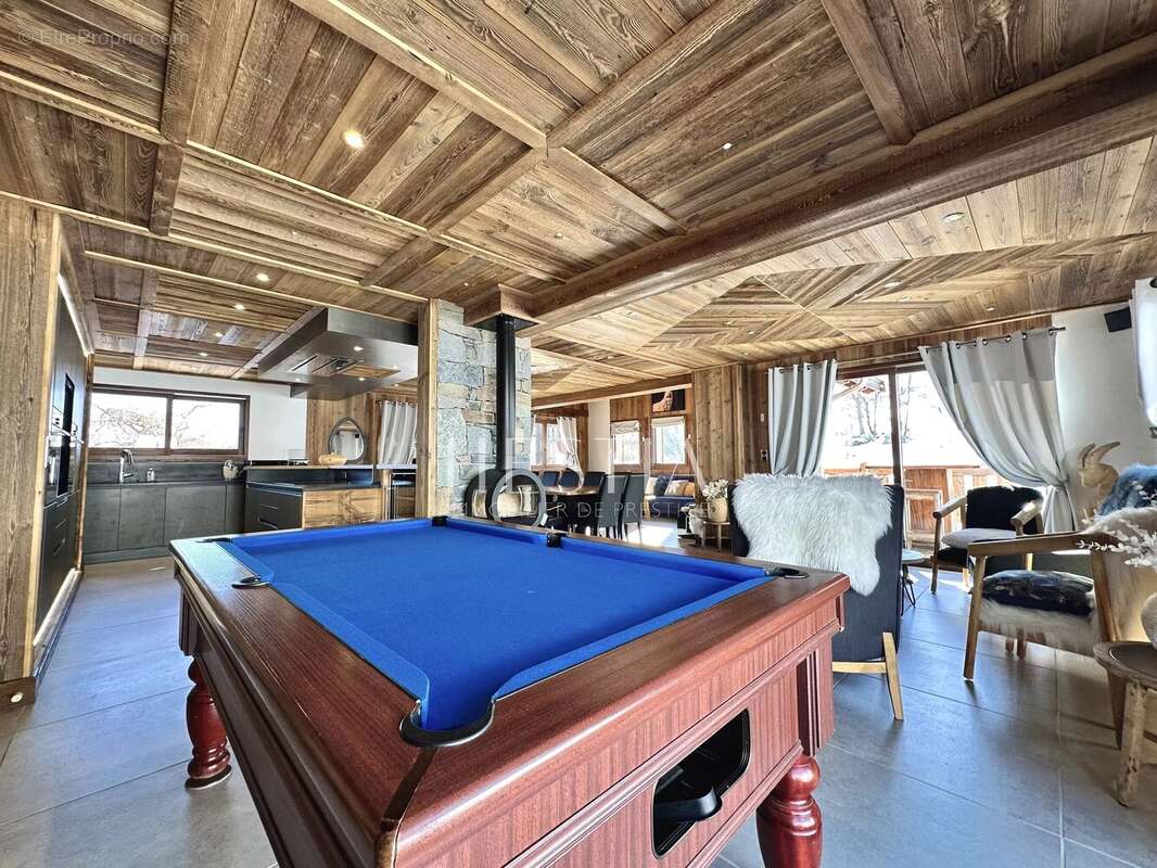Maison à LE CHATEL