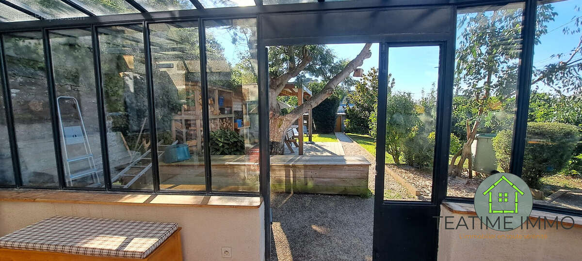 Maison à TREDREZ-LOCQUEMEAU