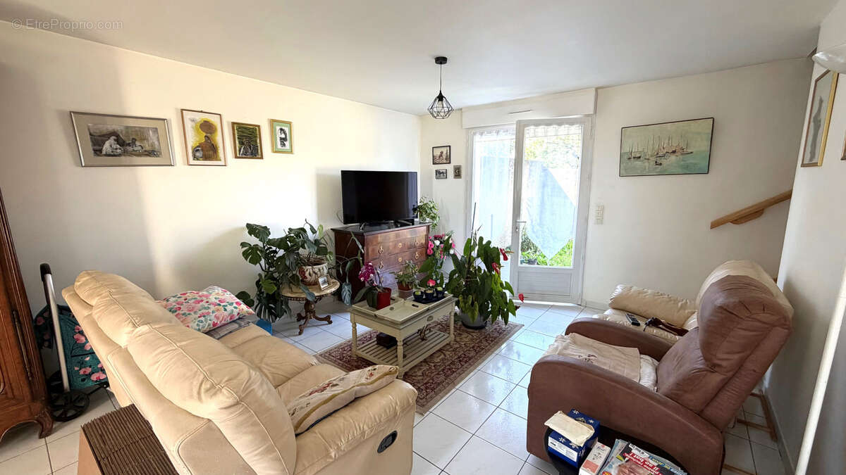 Maison à LA POUEZE