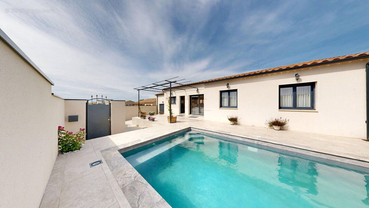 Maison à MALEMORT-DU-COMTAT