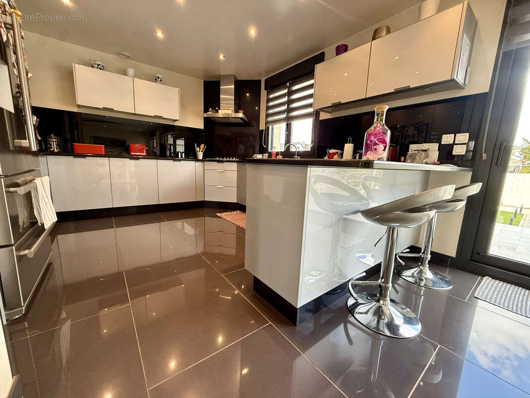 Maison à AULNAY-SOUS-BOIS