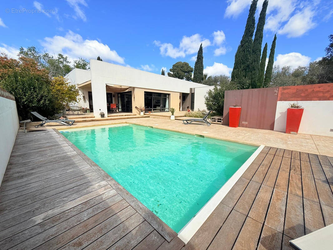 Maison à BAIXAS