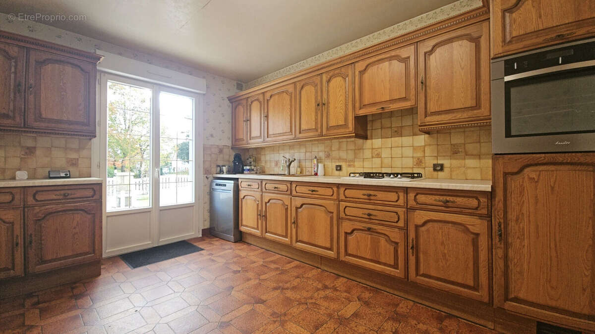 Maison à DONGES