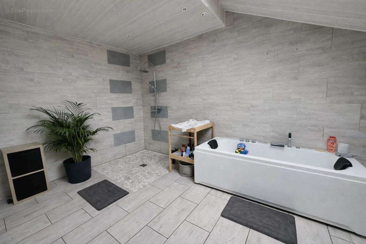 Maison à PORCELETTE