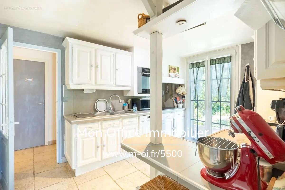 Maison à SAINT-ZACHARIE