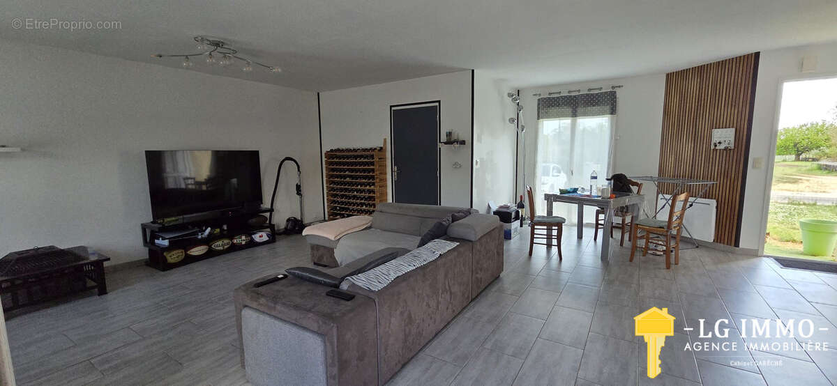 Maison à SAINT-ANDRE-DE-LIDON