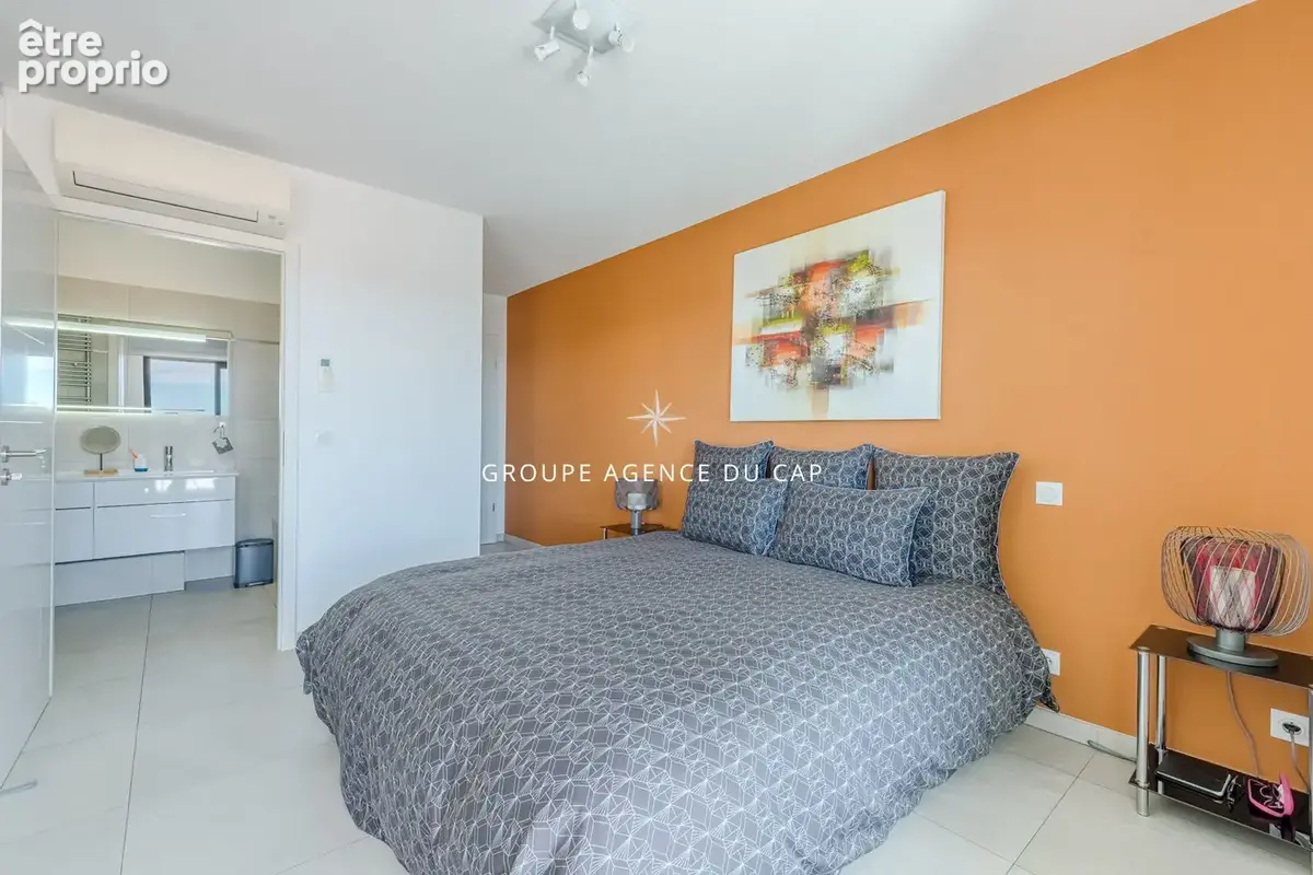 Appartement dernier étage avec grandes terrasses T4 3 chambres  Saint-Raphaël proche centre - photo 13