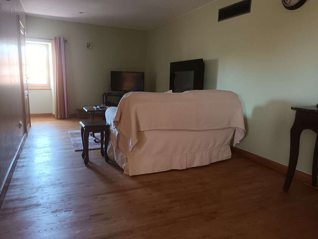 Maison à USSON-DU-POITOU