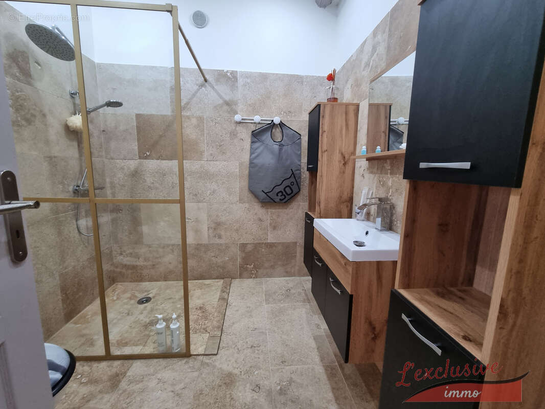 Maison à SAINT-JULIEN