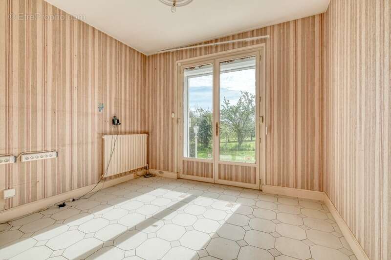 Maison à NANTEUIL-LES-MEAUX
