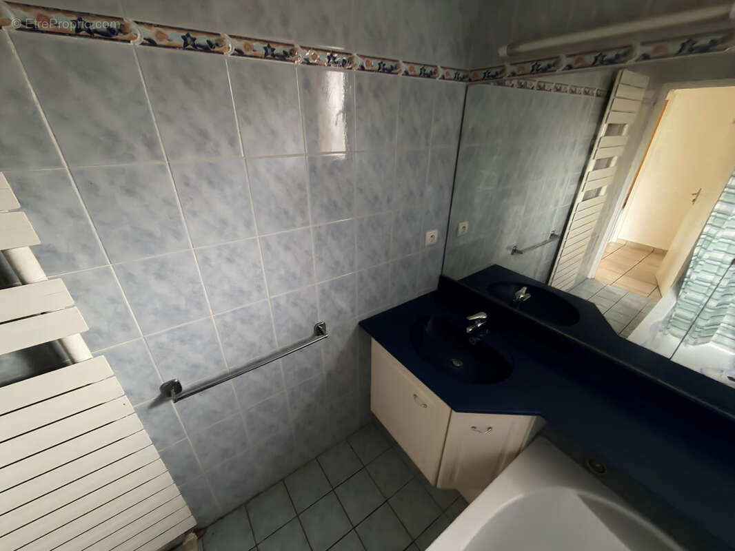 Maison à SAINT-ETIENNE-DE-CUINES