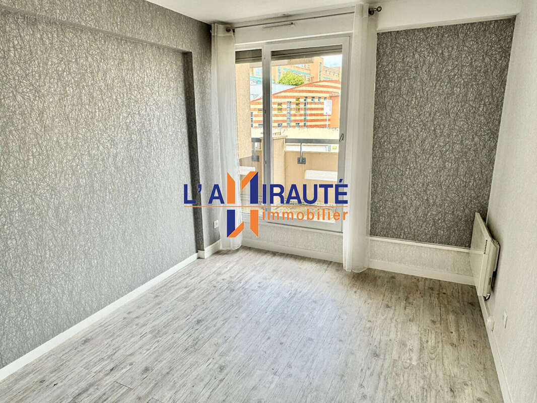 Appartement à HOUILLES