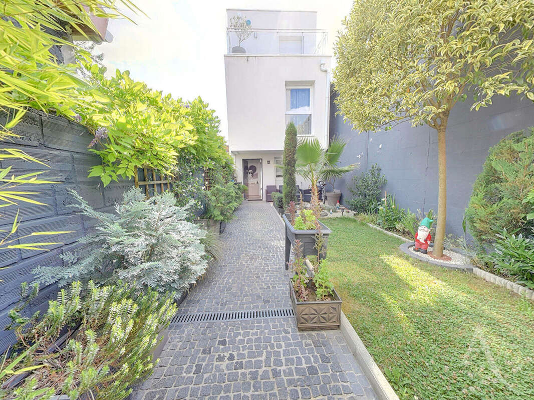 Maison à ROMAINVILLE