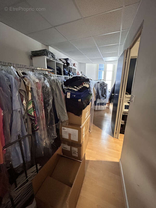 Commerce à SAINT-JUNIEN